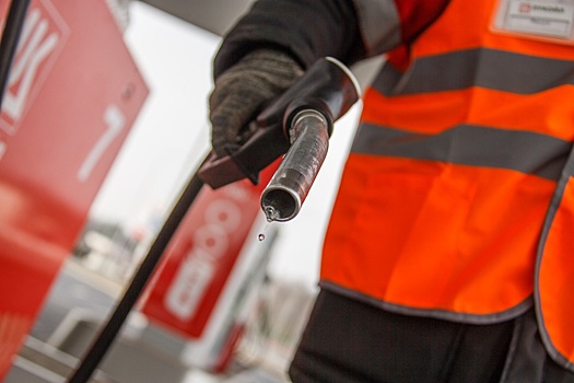 В Приморском крае запретят продажу бензина подросткам до 16 лет