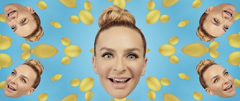 Кейс: Екатерину Варнаву засыпало лимонами в рекламе «Локо-Банка»
