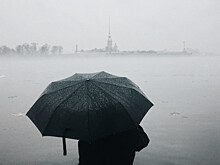 Погода – ураган: 30-градусную жару в Москве и Петербурге сменили ливни