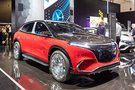 Первый электрический Mercedes-Maybach представлен в Индии