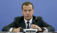 Медведев: В РФ остановлен спад продаж автомобилей, 86% купленных машин собраны в стране