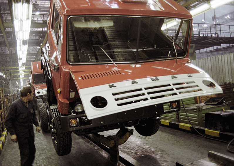 В 2012 году завод выпустил свой двухмиллионный грузовик — полноприводный КамАЗ-6522 повышенной грузоподъёмности с 16-ступенчатой коробкой передач и двигателем мощностью 400 л. с.
