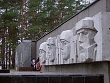 Представители «МИСиС» посетили музей-мемориал «Кременки»