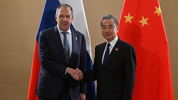 Ван И: Китай и Россия будут отстаивать новую модель отношений