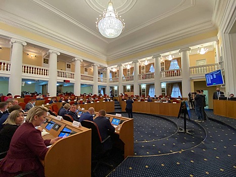 В Оренбурге началось заседание Заксоба нового созыва