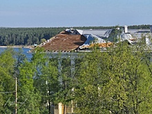 Сильный ветер повредил кровлю Дворца культуры «Юбилейный» в Воткинске