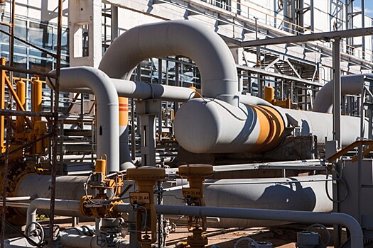 "Газпром" привлек бридж-кредит на строительство Амурского ГПЗ