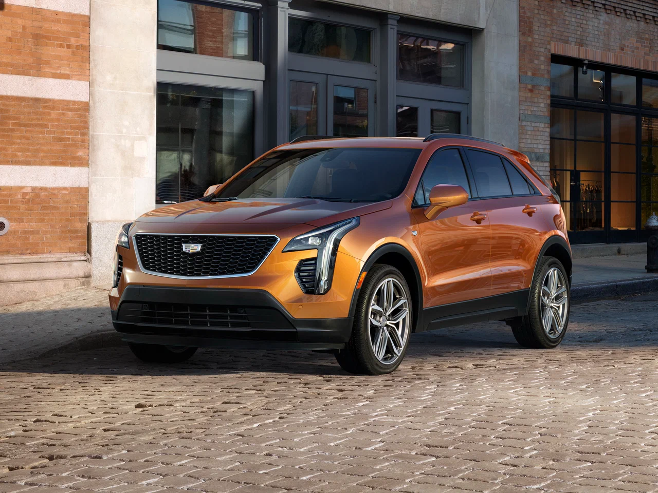 В Китае представили обновленный Cadillac XT4