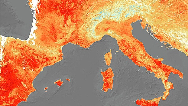 Утомленные солнцем: рекордную жару в Европе показали из космоса