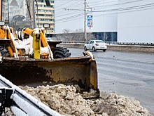 В Волгограде обработали дороги для предотвращения образования гололедицы