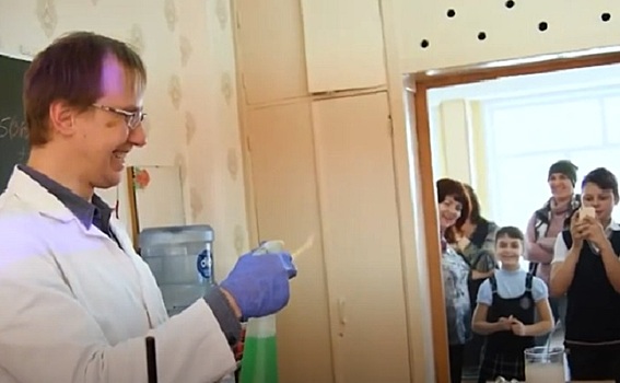 Учёные Академгородка записывают уроки для сибирских школьников