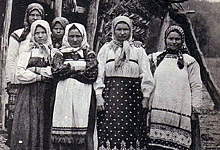 Почему крестьяне на Руси сторонились безбородых людей, а девушки - иностранцев
