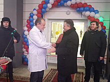 В Сузуне открыли операционный блок ЦРБ и новую пристройку к школе