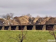 Горы замазученного песка на площадке в Анапе ликвидируют к концу мая