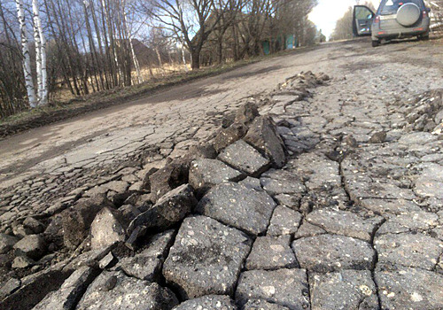 Лесовозы «убили» дорогу в Ильино