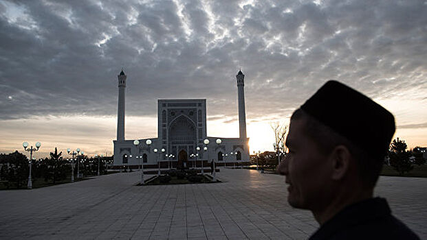 Более 2 млн человек пришли в мечети Узбекистана по случаю Ураза-байрама