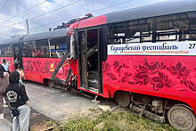 Под Челябинском из-за обрыва буксировочного устройства произошло ДТП с трамваями