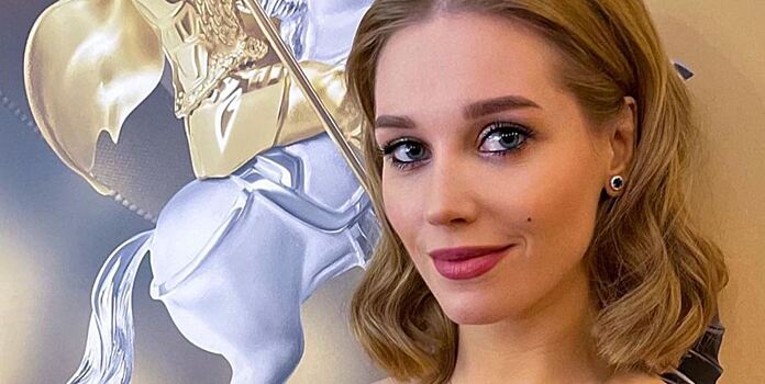 Кристина Асмус продолжает стебать Александра Петрова за его свадьбу