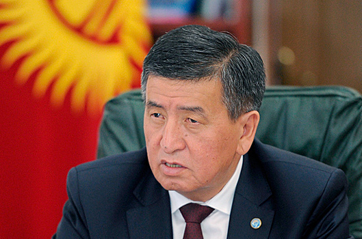 Президент Киргизии уволил секретаря Совета безопасности и его заместителя