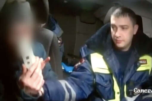 Женщина-водитель в Томской области предлагала «выдать месячную зарплату» инспекторам ДПС