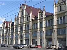 ТЦ в готическом стиле, швейная фабрика или ночной клуб: что значит «Маяк» для Нижнего Новгорода