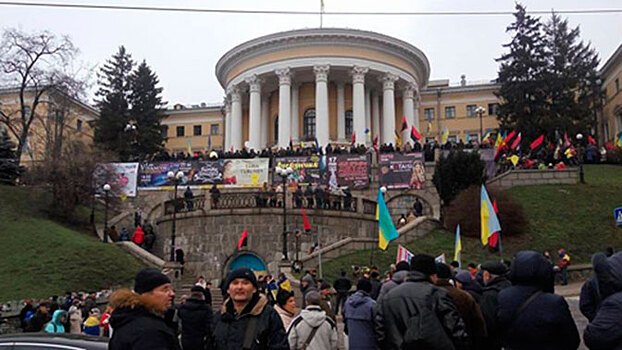 На Украине завели дело после попытки захвата Октябрьского дворца