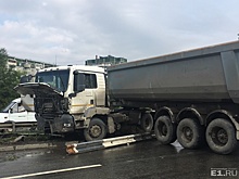 Объездную лучше объезжать: из-за аварии образовалась многокилометровая пробка