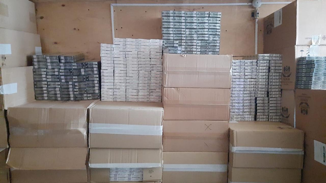 В Тамбовской области оперативники изъяли 67 700 пачек сигарет с признаками контрафакта