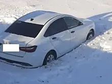 В Челно-Вершинском районе пьяный мужчина угнал машину у хозяина во время застолья