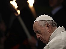 Папа римский осудил жестокий теракт в Барселоне