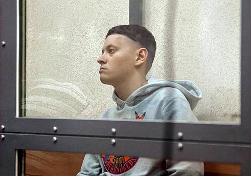Осужденный за реабилитацию нацизма певец Шарлот исключен из списка террористов