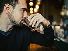 10 признаков того, что вы пьете как миллениал