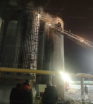 На асфальто-битумном заводе в Калуге произошел пожар