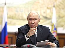 Модератор на ПМЭФ испугался после шутки Путина
