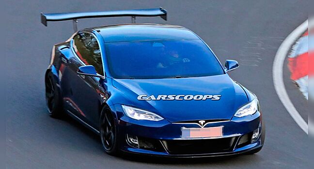 Tesla Model S Plaid могут показать в сентябре