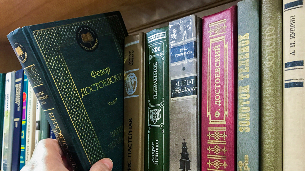 В Полтаве запретили все русскоязычные книги, фильмы и спектакли