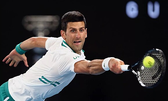 Джокович вышел в полуфинал Уимблдона
