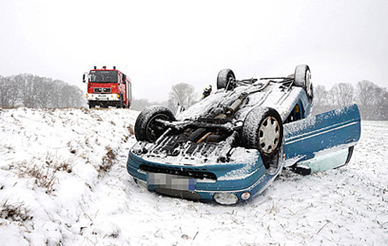 Холод, метели и заносы на дорогах: Европу засыпает снегом