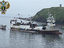 В Сахалинской области рыболовное судно село на мель