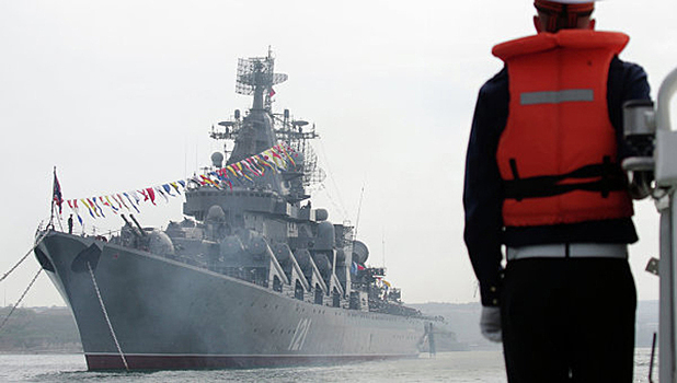 Турчинов призвал блокировать проход кораблей РФ через Босфор