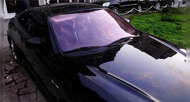 Есть ли польза от фиолетового ветрового стекла?