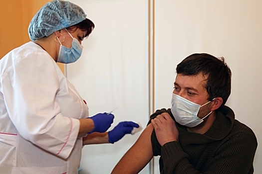 Названы сроки появления единой вакцины от гриппа и коронавируса