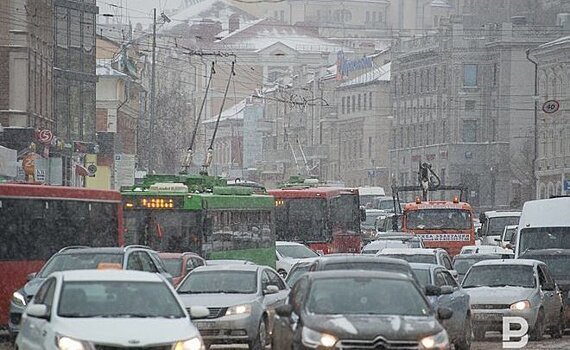 В Казани пробки вечером достигли 9 баллов