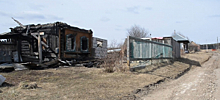 В Пермском крае сотрудники Госавтоинспекции спасли из загоревшегося дома 75-летнюю женщину