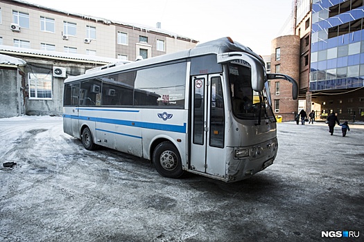 Побоялись замёрзнуть на трассах: на автовокзале отменили почти сто рейсов на десять дней вперёд