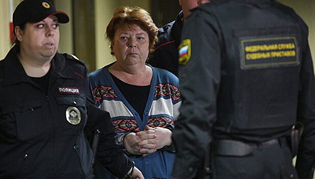Экс-бухгалтер дала показания против Серебренникова
