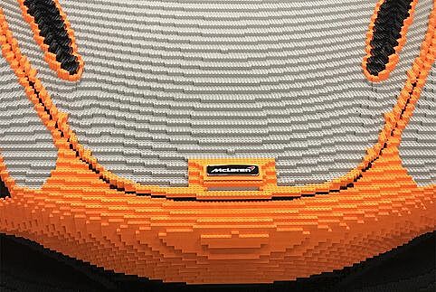 McLaren соберет копию суперкара 720S из 300 000 кубиков Lego
