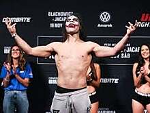 Бразильский боец UFC вышел на взвешивание в образе Джокера