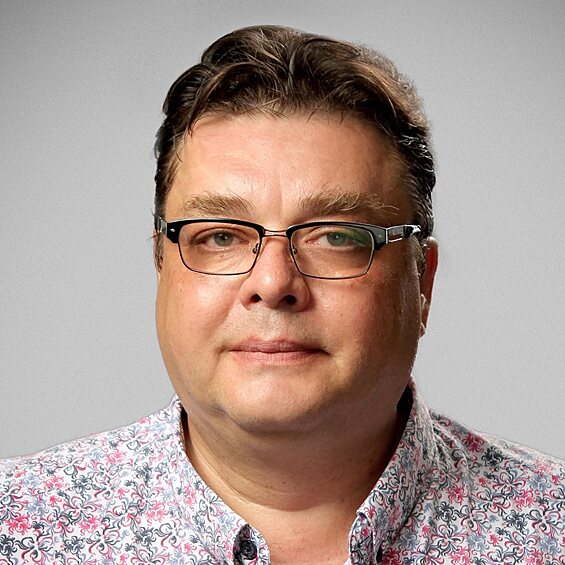 Внук Леонида Брежнева — Андрей Брежнев. Родственник политика пошел по стопам своего деда. После окончания МГИМО работал в МИДе, в Министерстве торговли, баллотировался на место губернатора Свердловской и Тульской областей, пытался попасть в Государственную думу, но не набрал нужного процента голосов. 