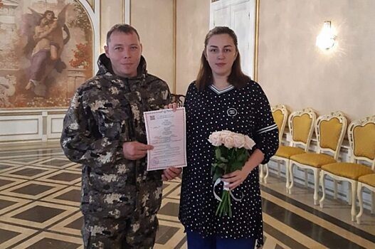 Невеста из Башкирии приехала в Саратов обручиться с мобилизованным женихом